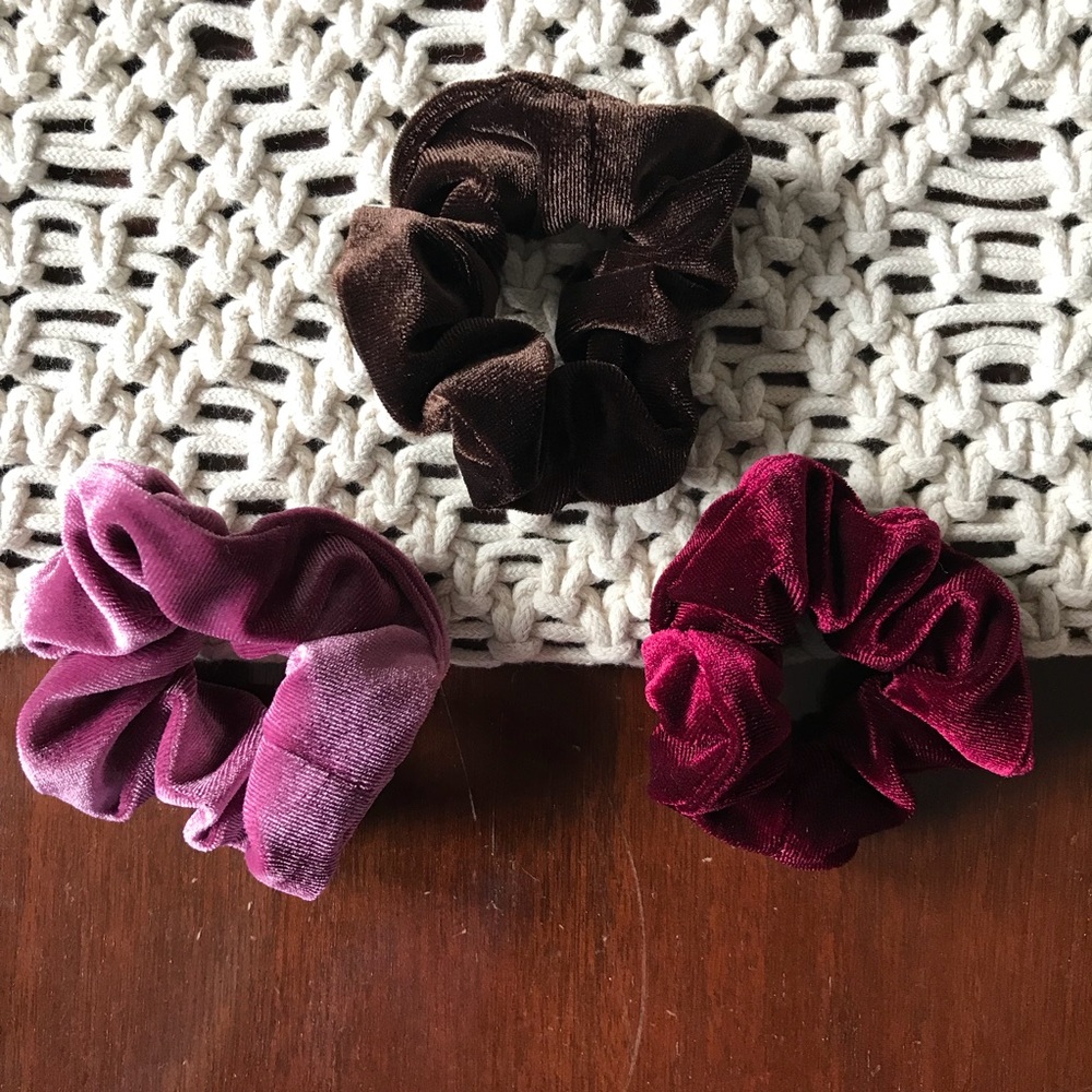 3 Velvet Scrunchies